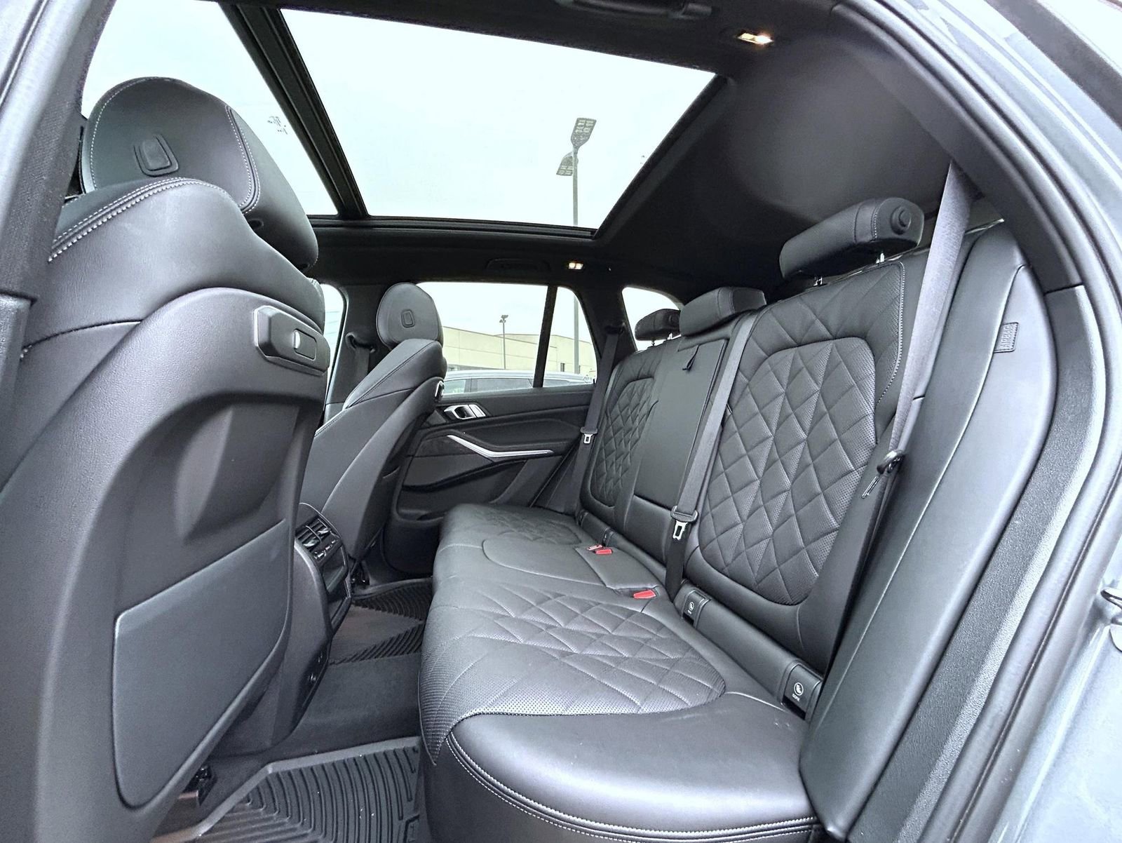 Used 2024 BMW X5 xDrive40i w/ Premium Package image 19