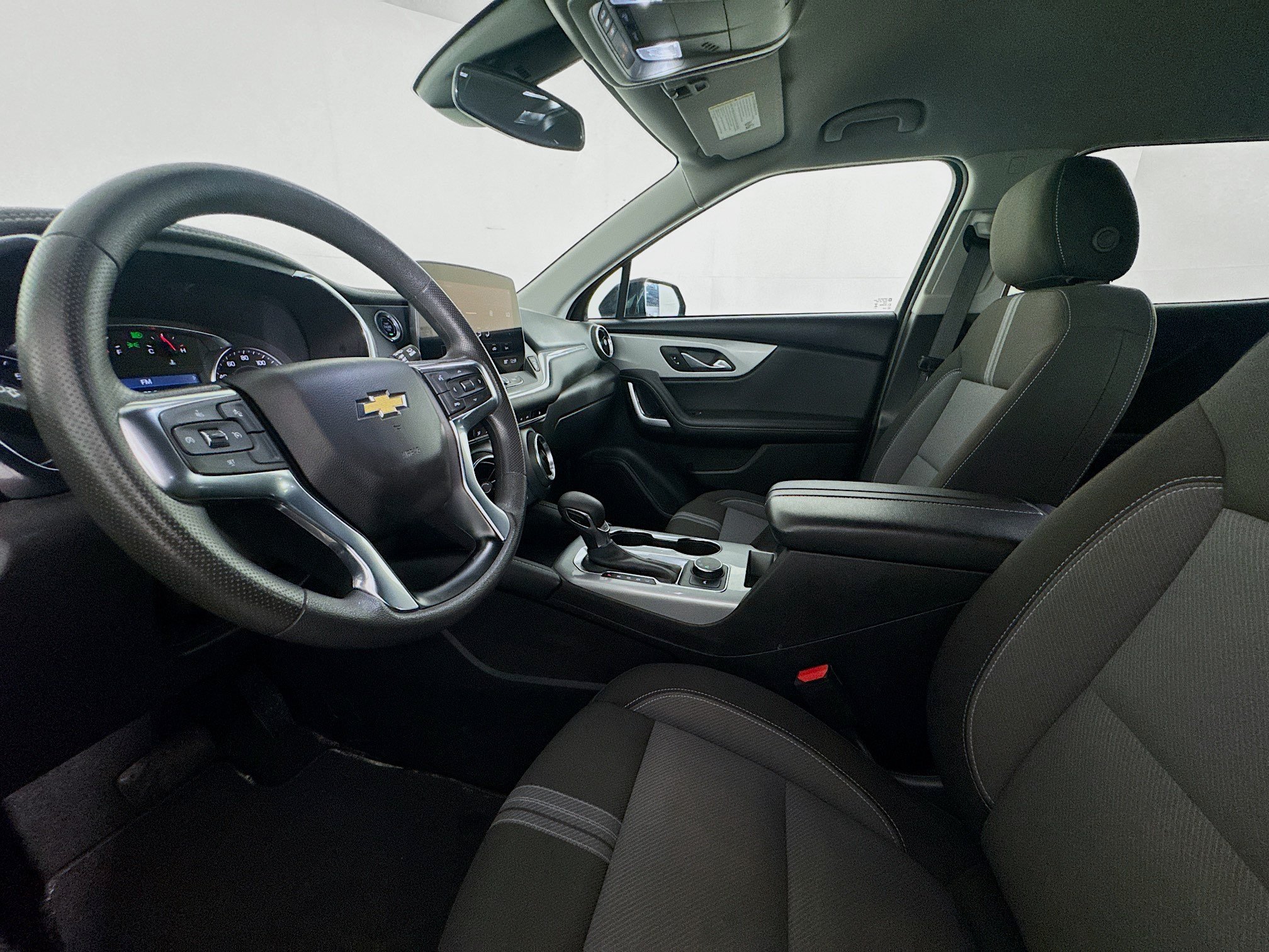 Used 2024 Chevrolet Blazer LT FWD image 20