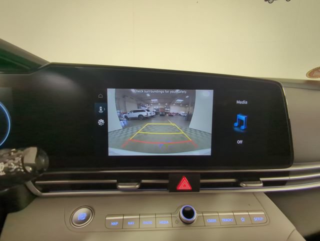 New 2026 Hyundai Elantra Limited FWD image 22