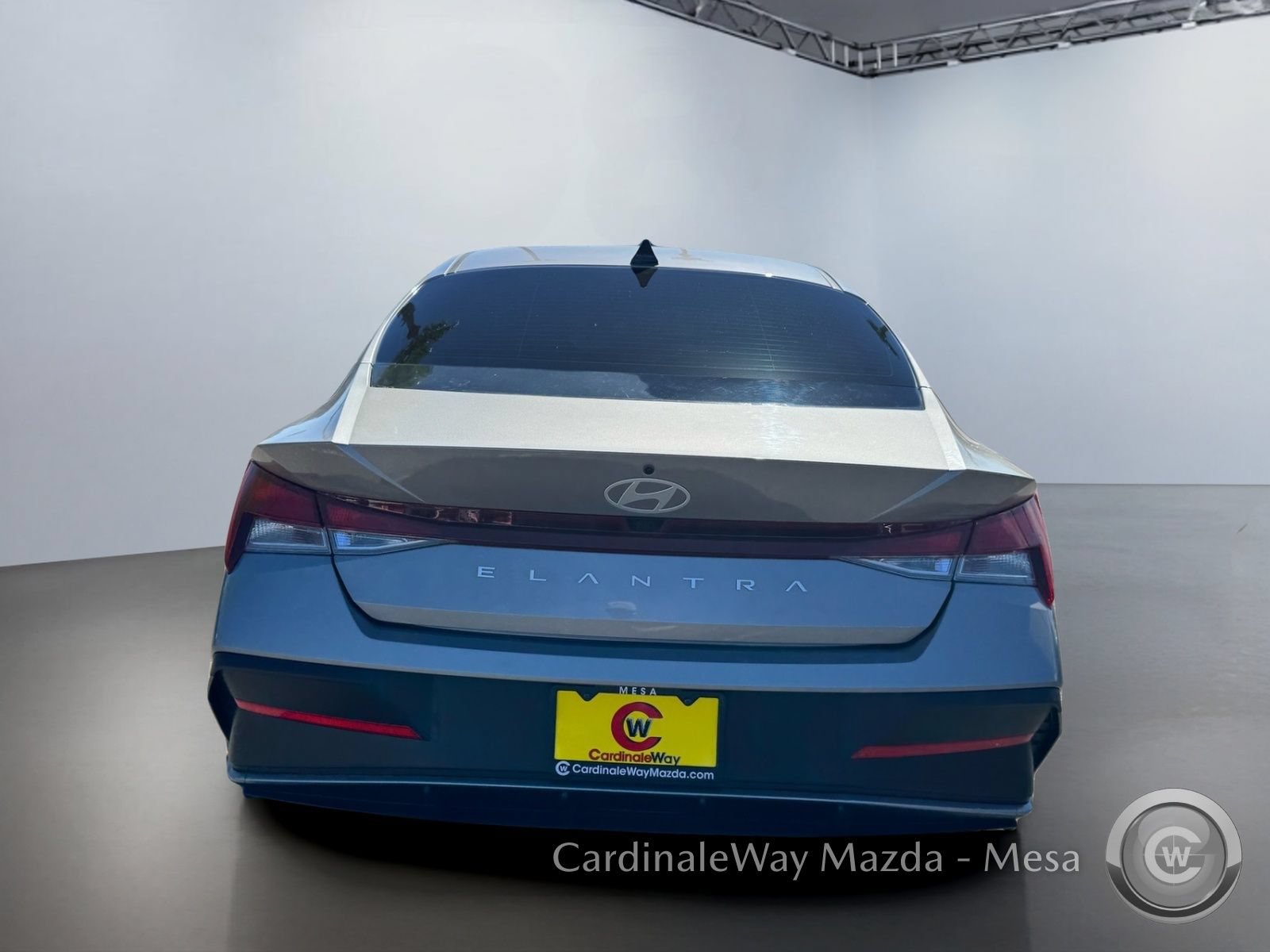 Used 2024 Hyundai Elantra SEL FWD image 5