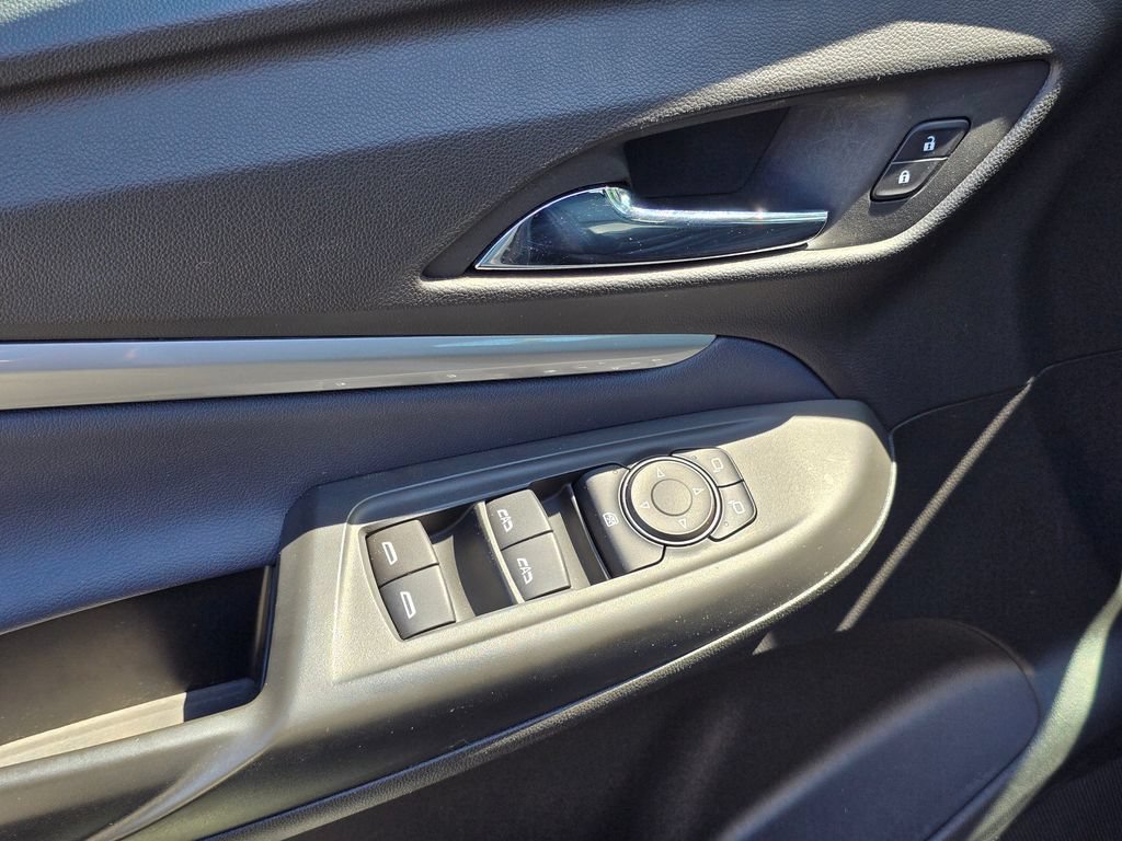 Used 2023 Chevrolet Bolt EUV Premier w/ Sun & Sound Package FWD image 22