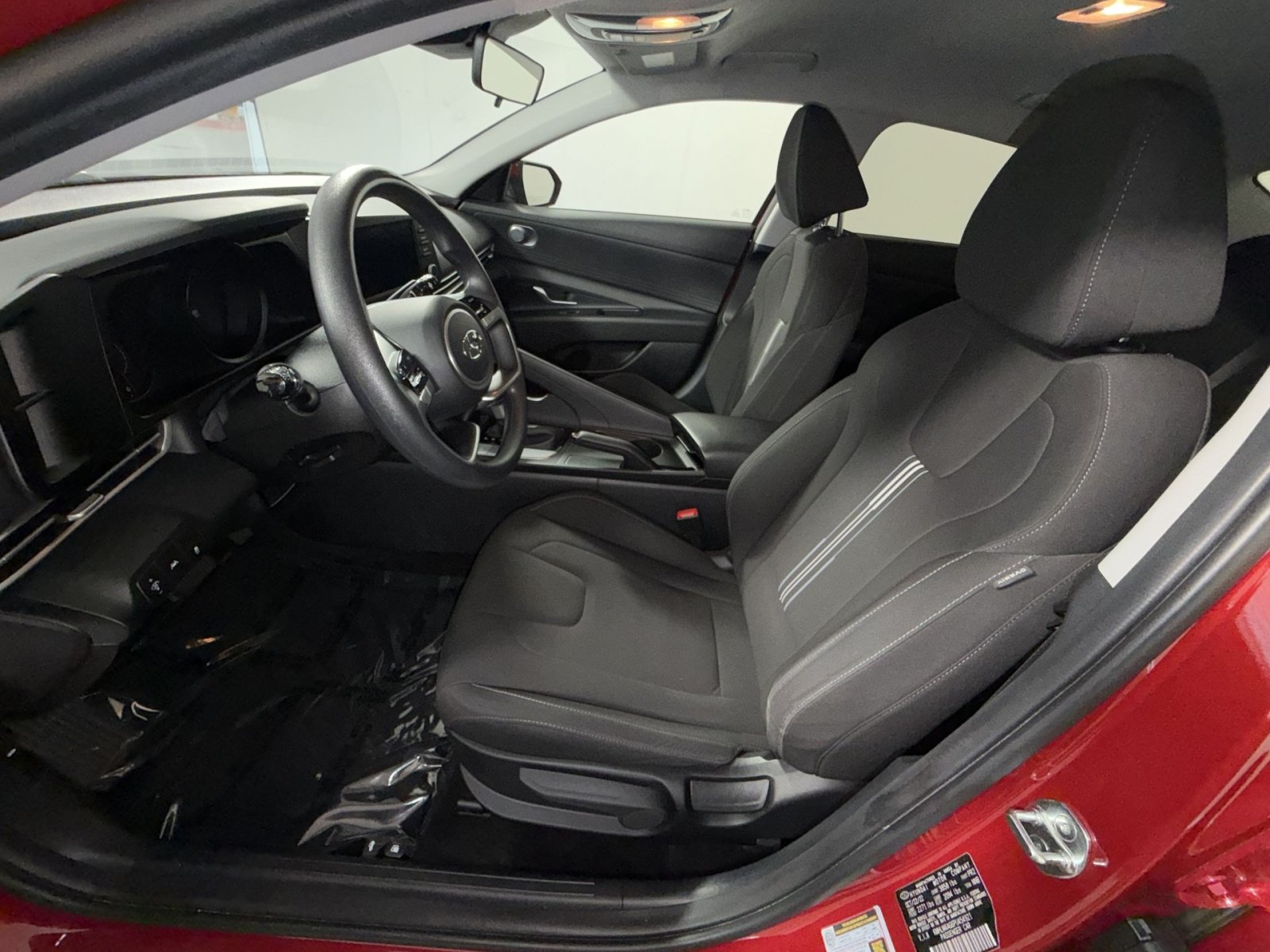 Used 2023 Hyundai Elantra SEL w/ Cargo Package FWD image 13