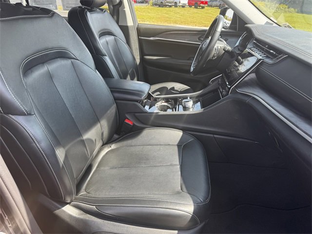 Used 2021 Jeep Grand Cherokee L Limited image 14