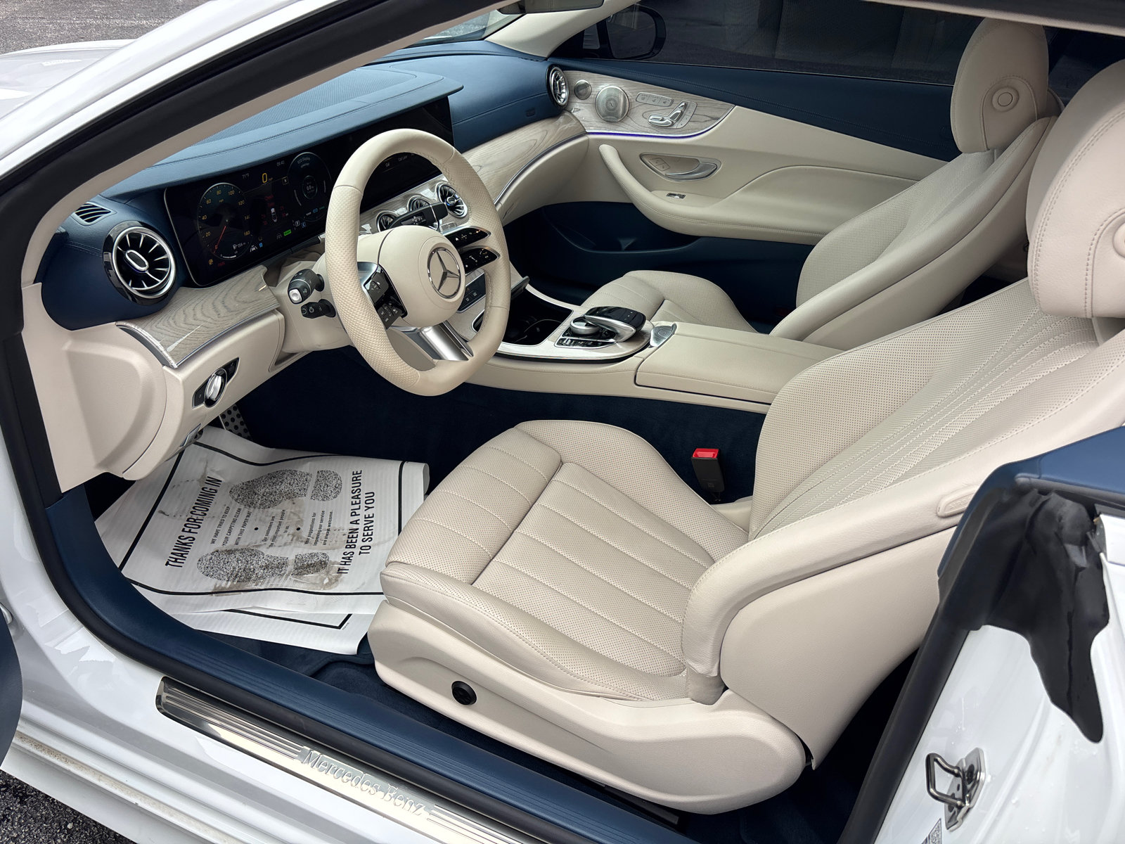 Used 2023 Mercedes-Benz E 450 4MATIC Cabriolet image 24
