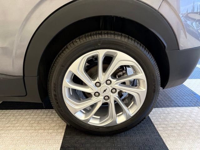 Used 2023 Chevrolet Bolt EUV LT FWD image 10