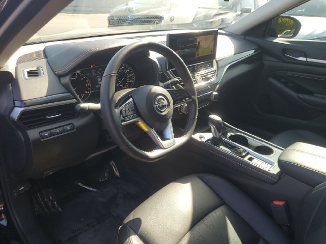 Certified 2023 Nissan Altima 2.5 SR w/ SR Premium Package AWD/4WD image 13