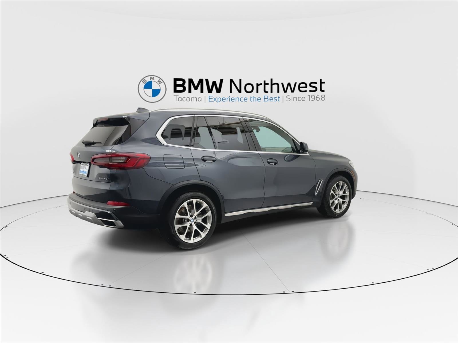 Used 2019 BMW X5 xDrive40i w/ Convenience Package AWD/4WD image 3