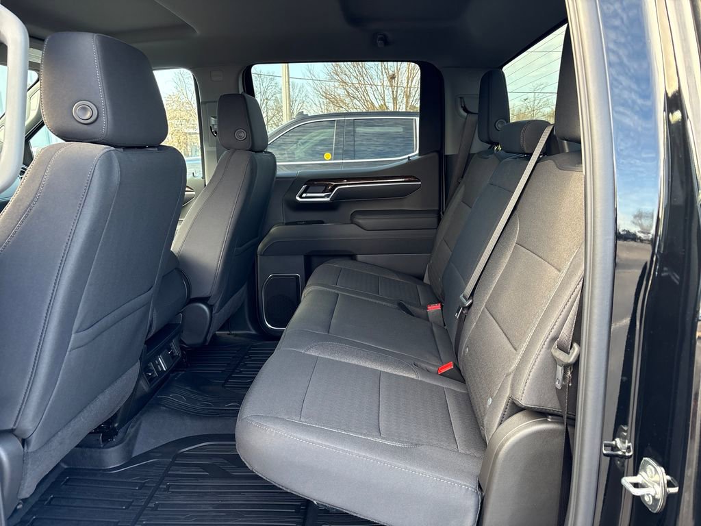 New 2026 GMC Sierra 1500 SLE image 36