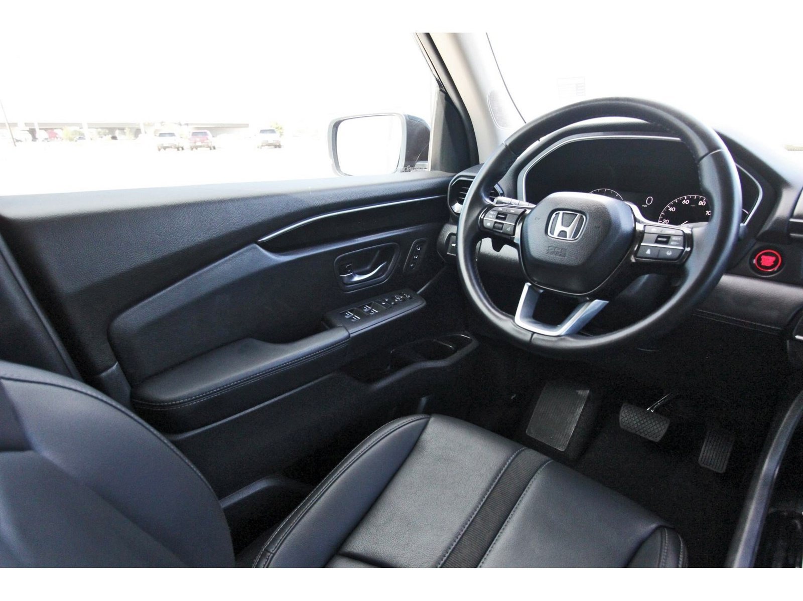 Used 2025 Honda Pilot EX-L image 9