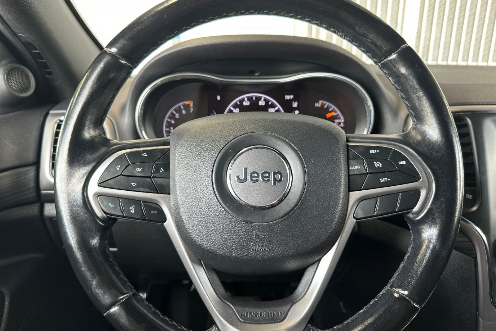 Used 2021 Jeep Grand Cherokee Laredo image 22