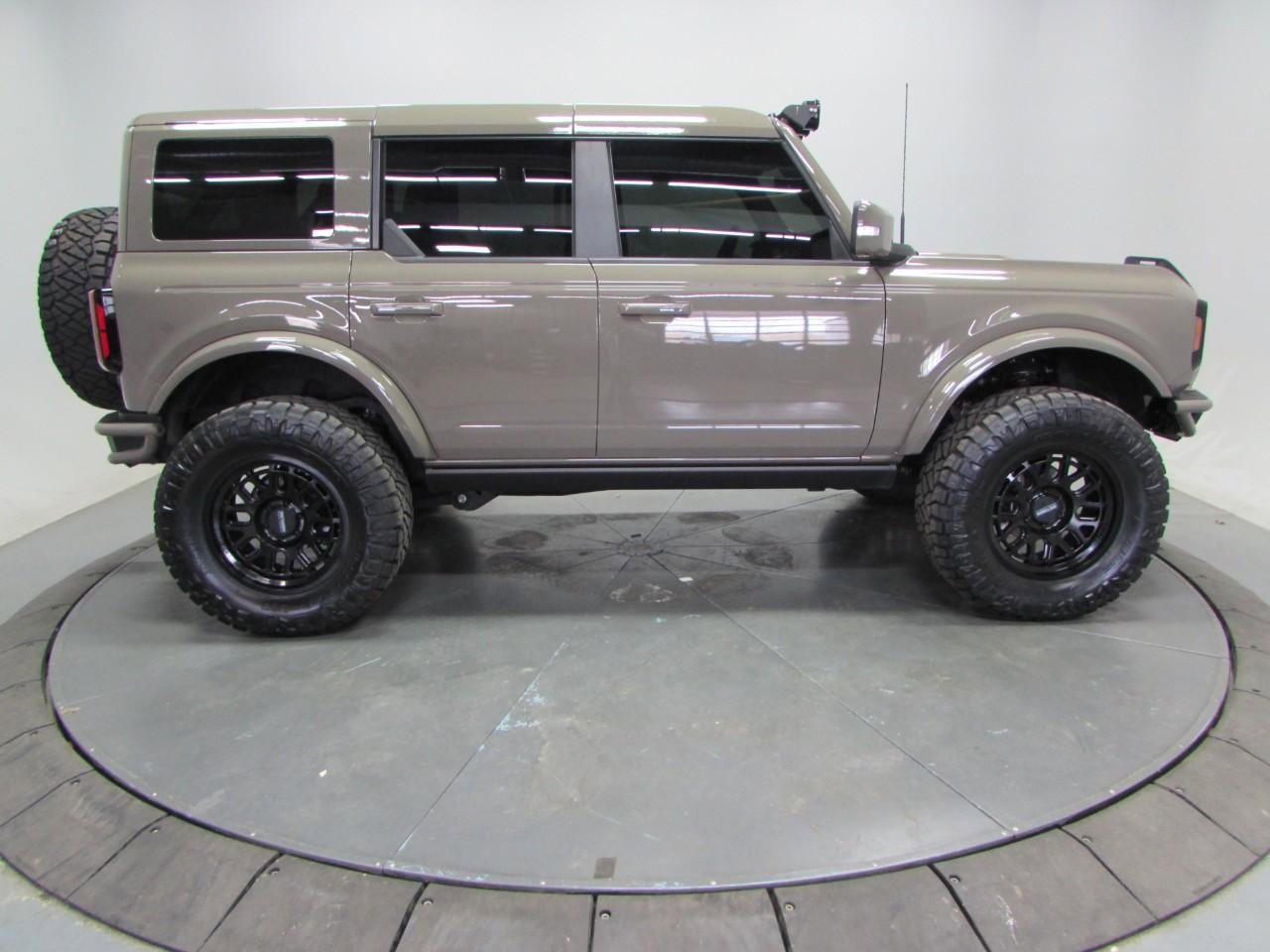 New 2025 Ford Bronco Outer Banks AWD/4WD image 8
