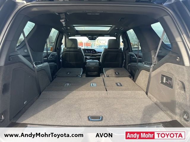 Used 2023 Cadillac Escalade Premium Luxury image 45