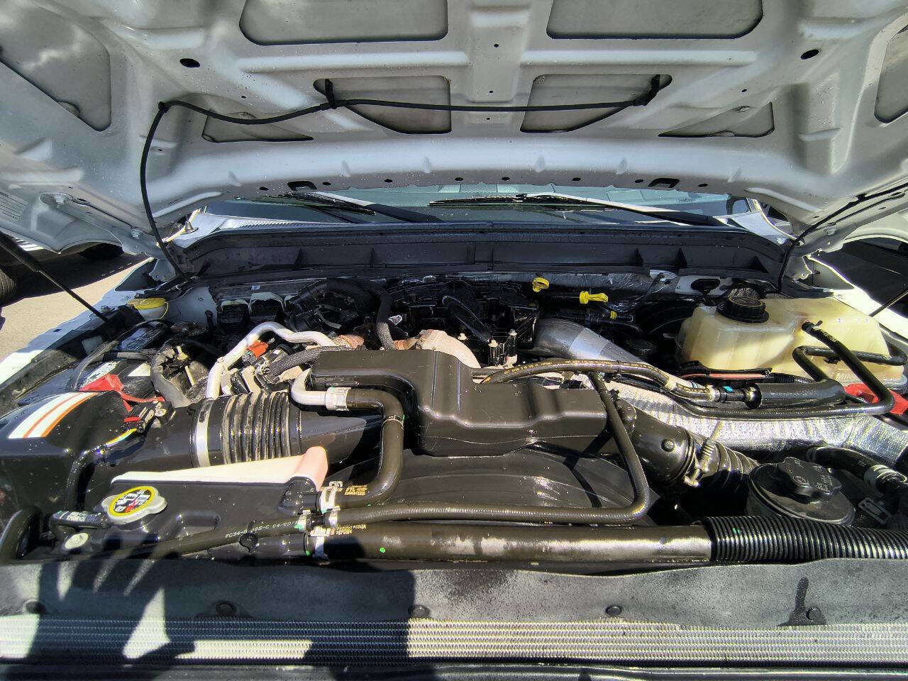 Used 2016 Ford F250 Platinum w/ FX4 Off-Road Package image 30