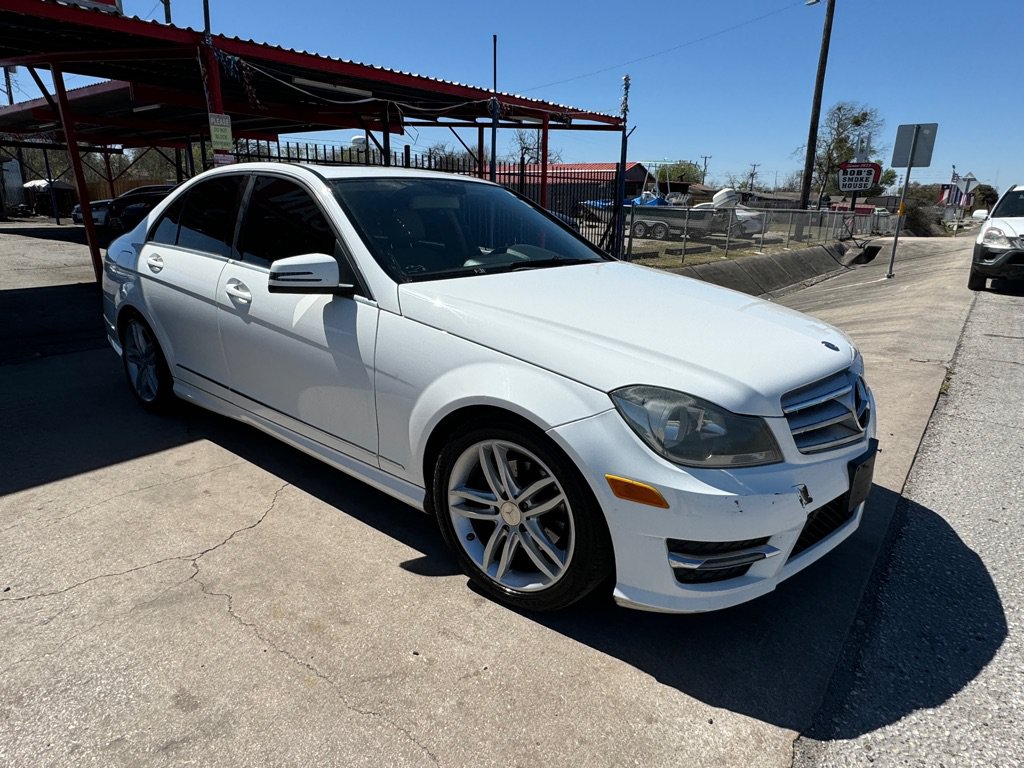 Used 2013 Mercedes-Benz C 250 C250 w/ Multimedia Pkg image 32