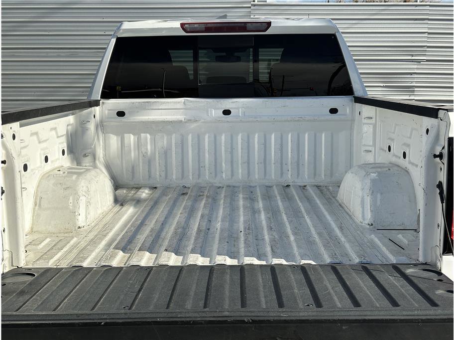 Used 2020 GMC Sierra 1500 Elevation w/ Elevation Value Package image 31