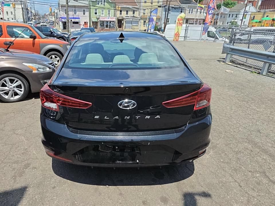 Used 2020 Hyundai Elantra Value Edition FWD image 5