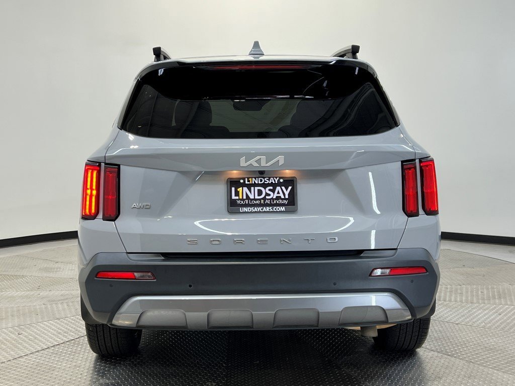 Used 2022 Kia Sorento SX Prestige w/ Rust Color Package image 6