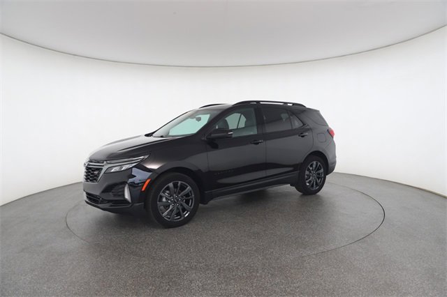 Used 2022 Chevrolet Equinox RS w/ Infotainment Package image 4
