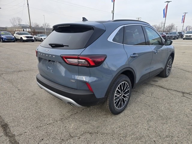 New 2026 Ford Escape SE image 3