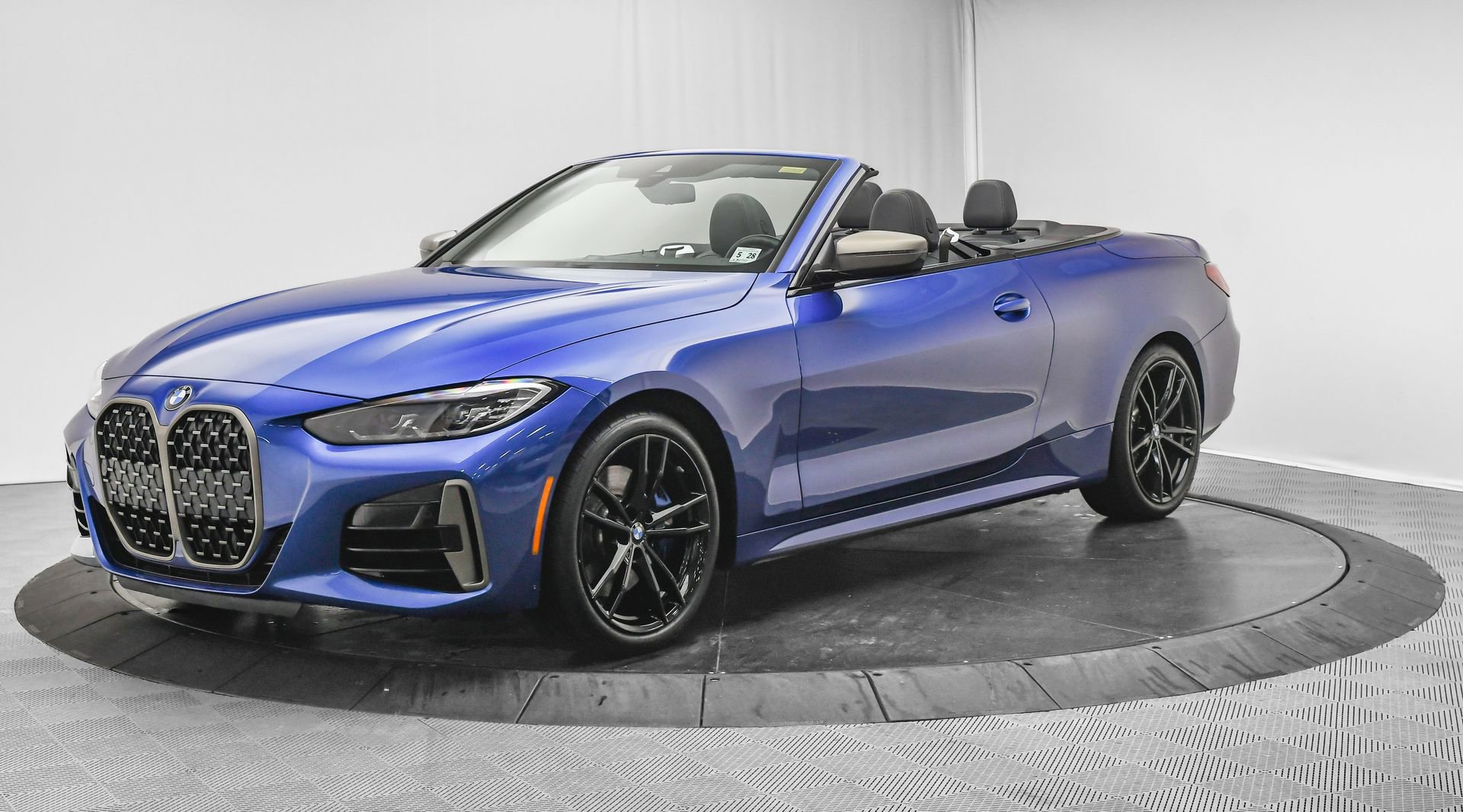 Used 2024 BMW 440i xDrive Convertible image 4