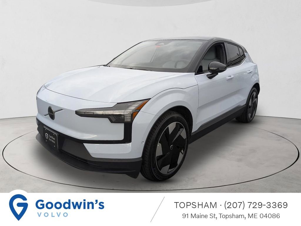 Certified 2025 Volvo EX30 Ultra AWD/4WD image 1