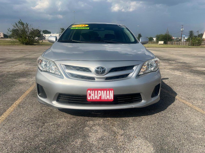 Used 2011 Toyota Corolla LE image 3