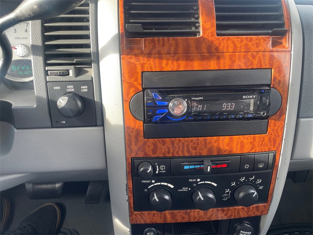 Used 2007 Dodge Durango SLT image 22