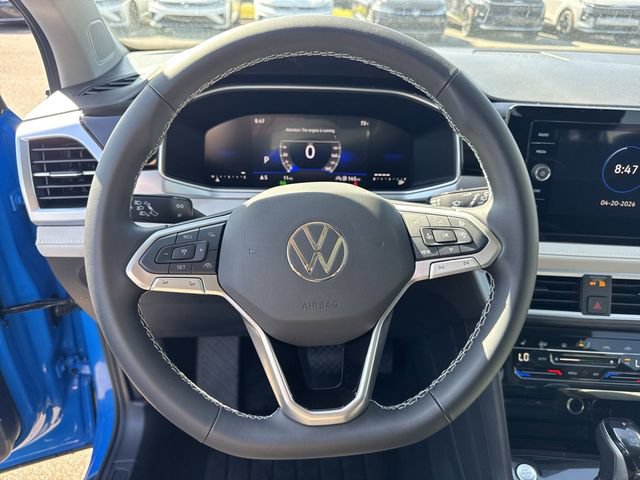 New 2026 Volkswagen Taos SE FWD image 17