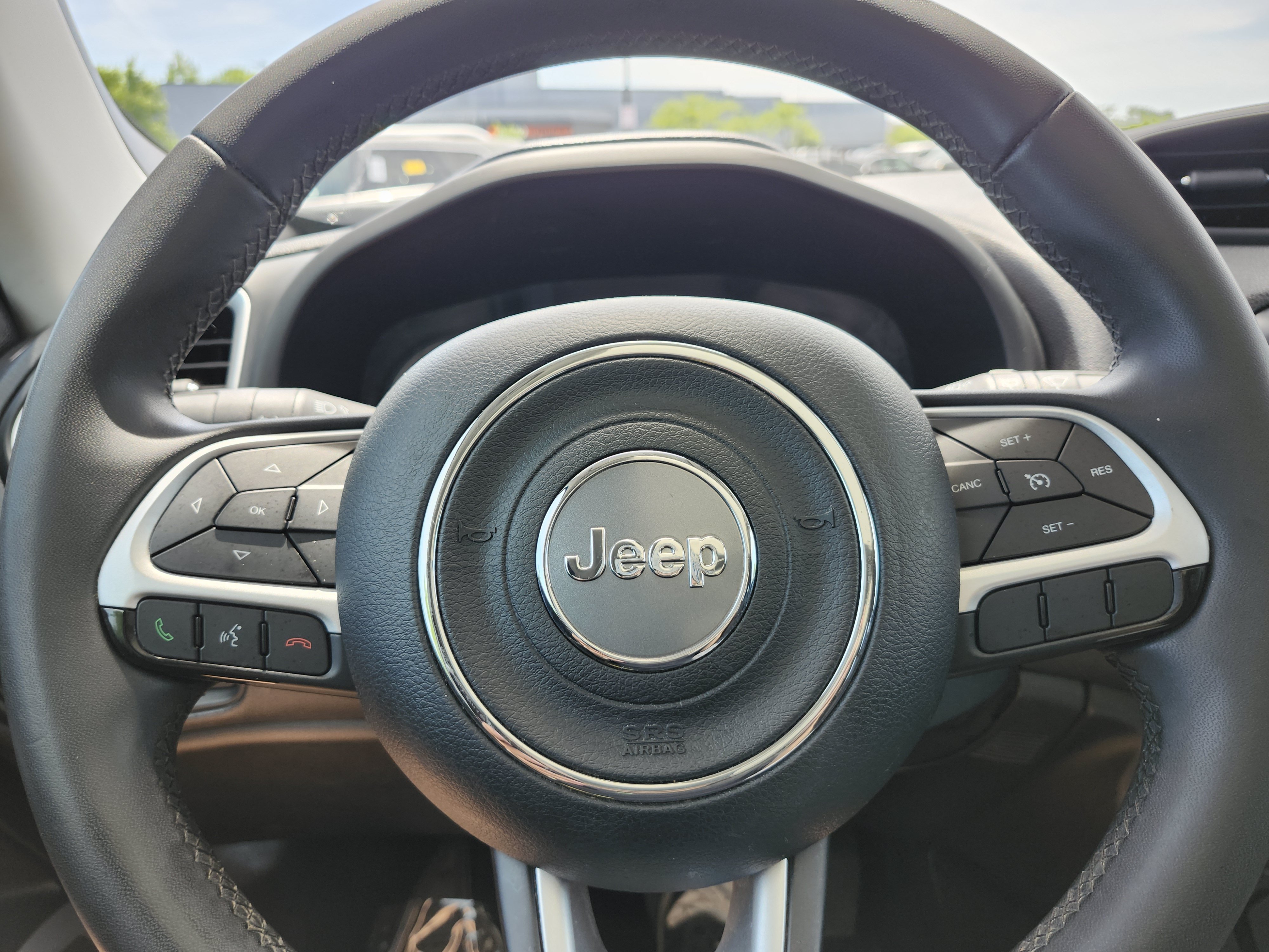 Used 2021 Jeep Renegade Latitude w/ Sun & Sound Group AWD/4WD image 26