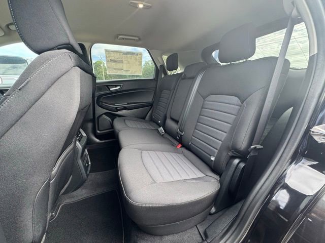 New 2024 Ford Edge SE w/ Black Appearance Package image 21