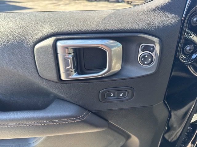 Used 2023 Jeep Gladiator Overland image 20