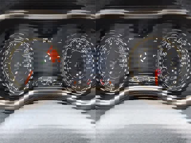 Used 2018 Jeep Cherokee Limited w/ Trailer Tow Group image 32