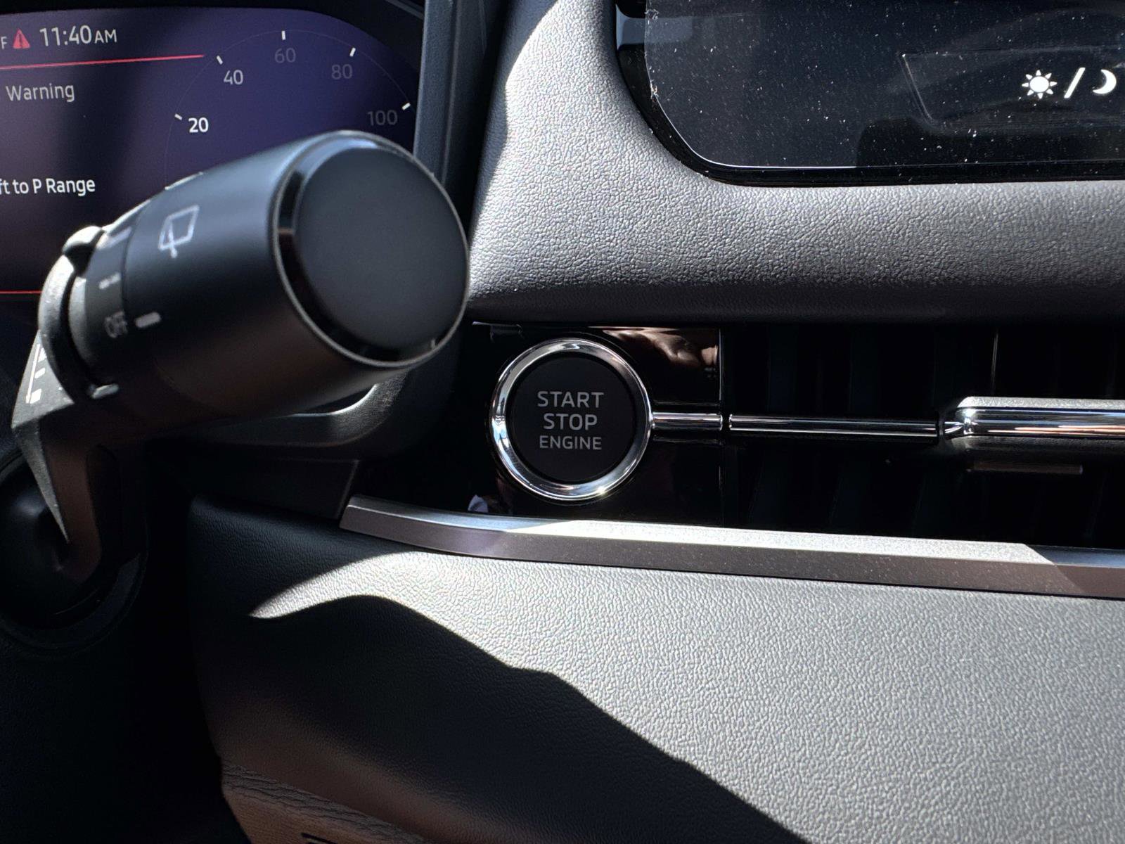 New 2025 Mitsubishi Outlander SEL image 27