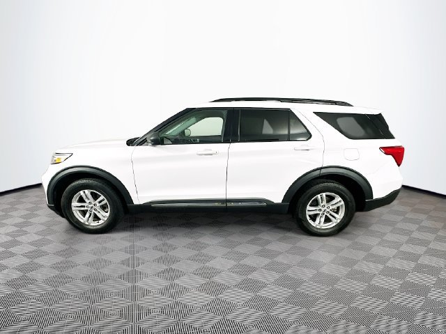 Certified 2023 Ford Explorer XLT w/ Equipment Group 202A AWD/4WD image 7