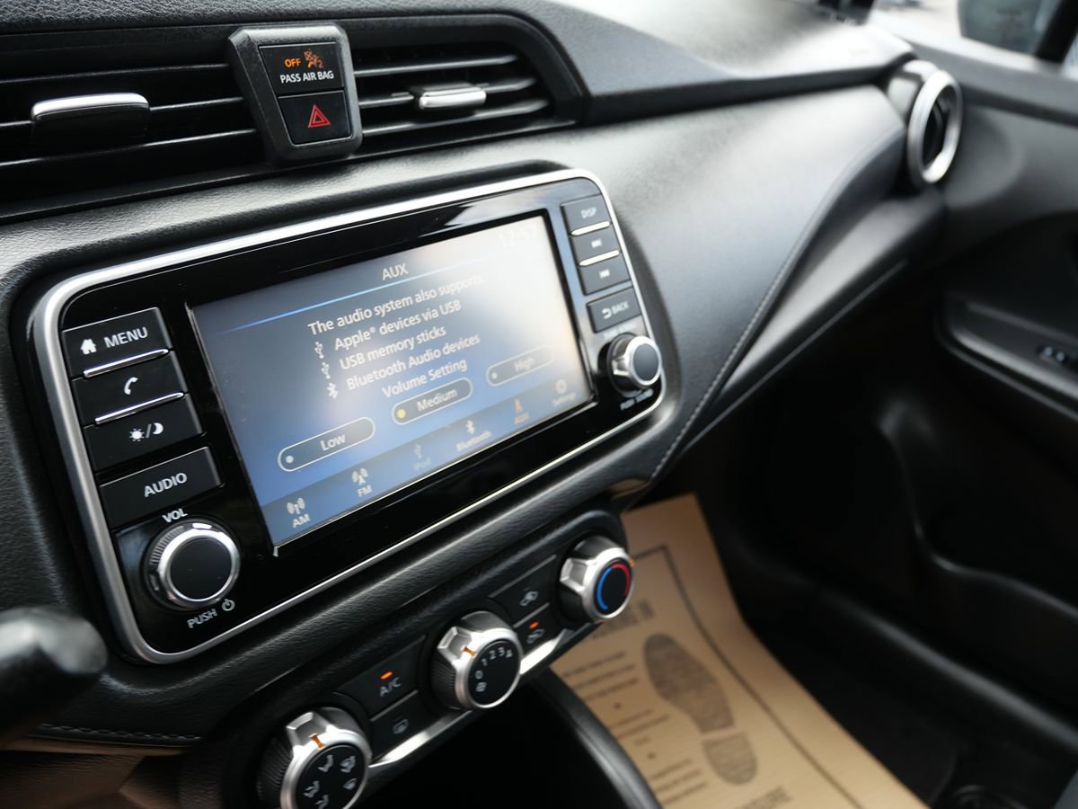 Used 2020 Nissan Versa S FWD image 13