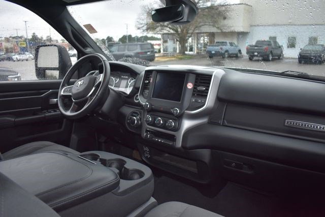 Used 2024 RAM 2500 Big Horn AWD/4WD image 28