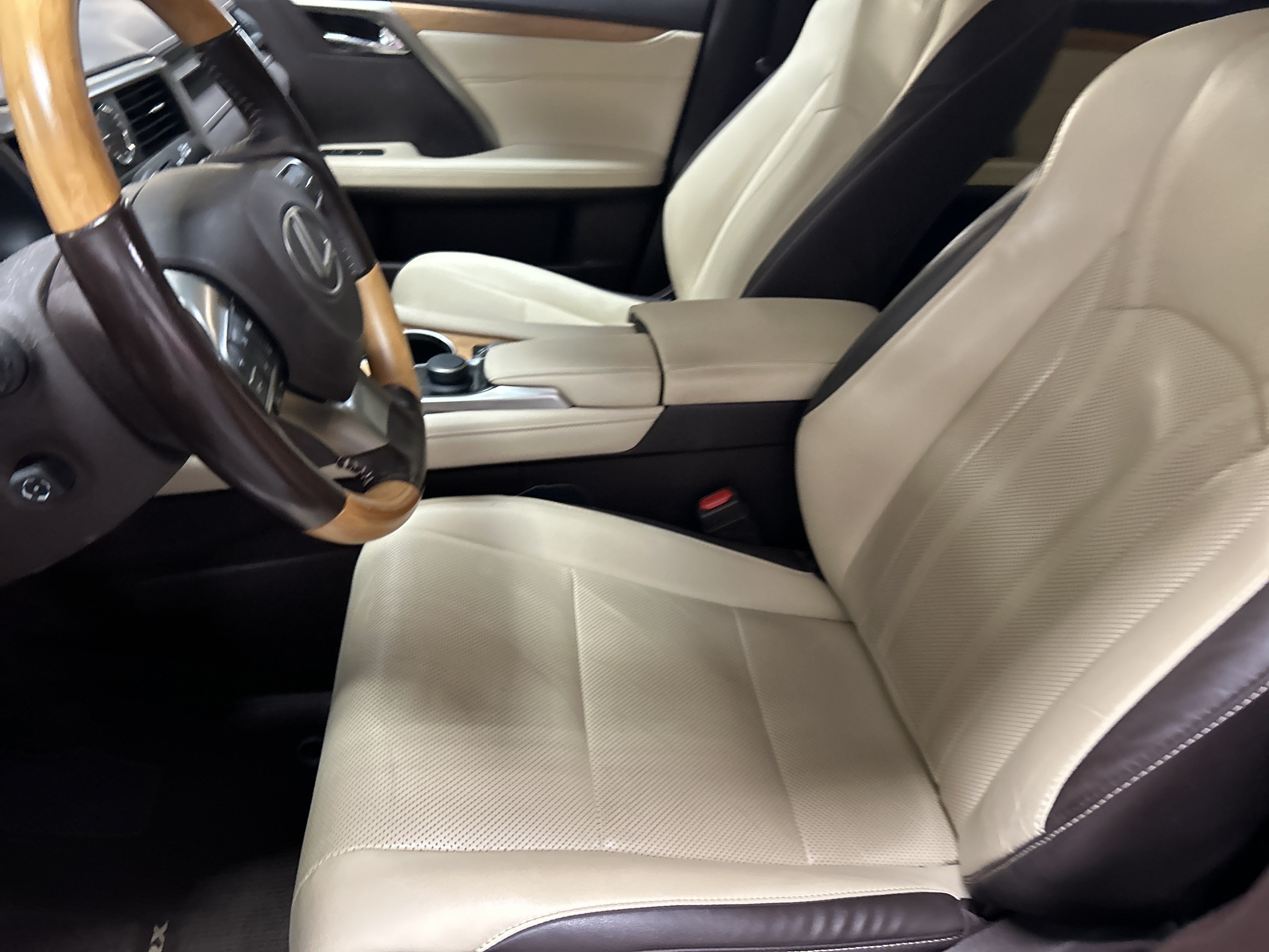 Used 2018 Lexus RX 350L FWD w/ Premium Package image 6