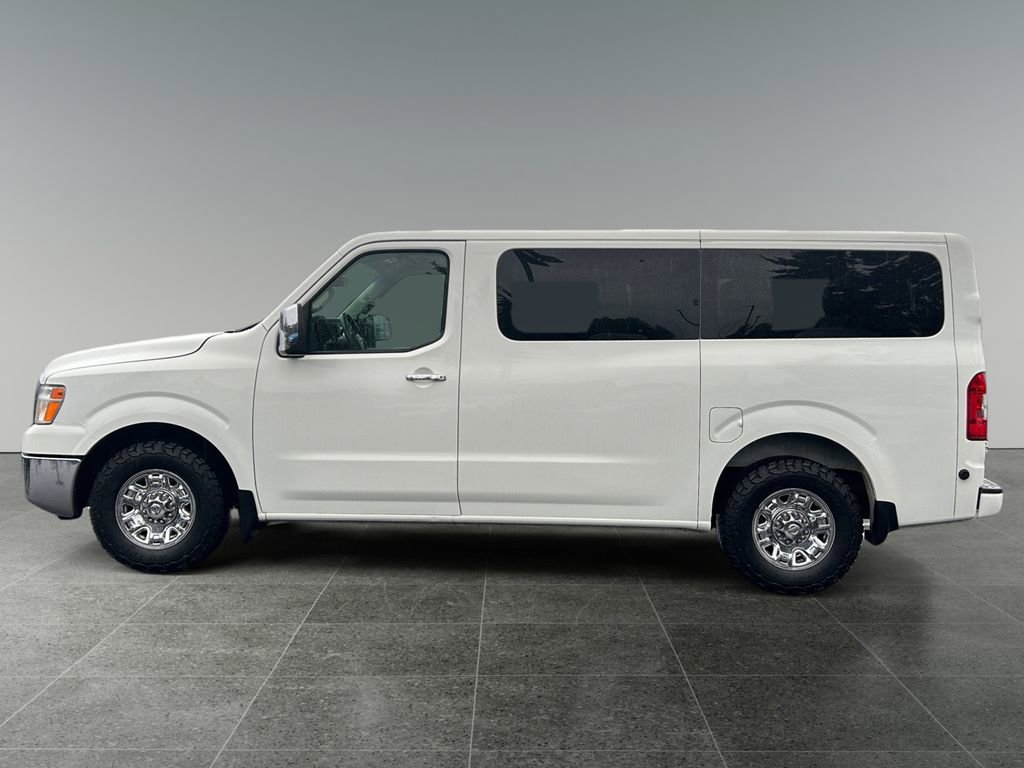 Used 2014 Nissan NV 3500 SL w/ Technology Package image 4