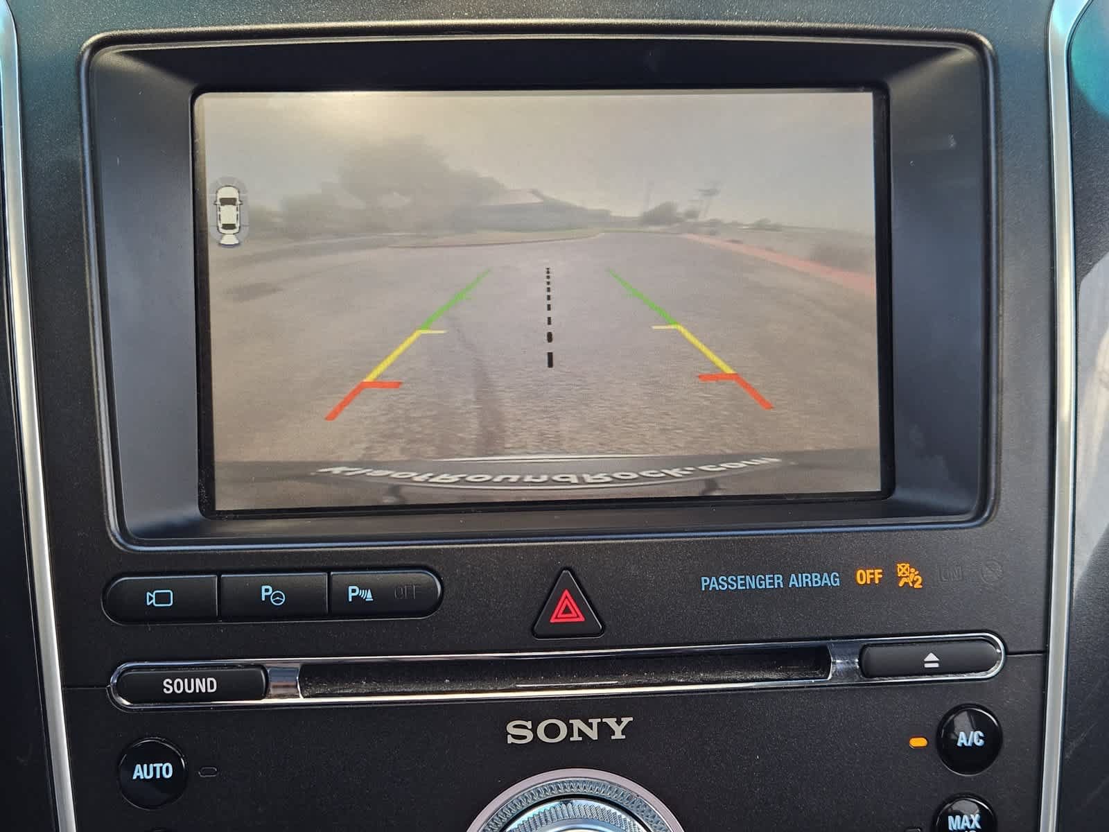 Used 2016 Ford Explorer Limited w/ Equipment Group 301A FWD image 17