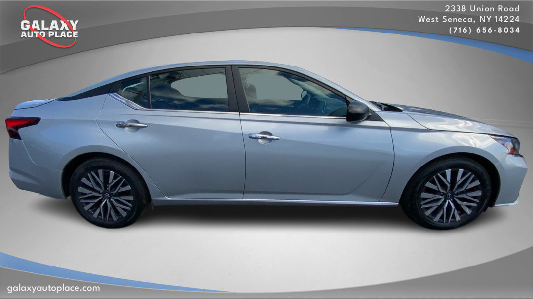 Used 2024 Nissan Altima 2.5 SV image 4