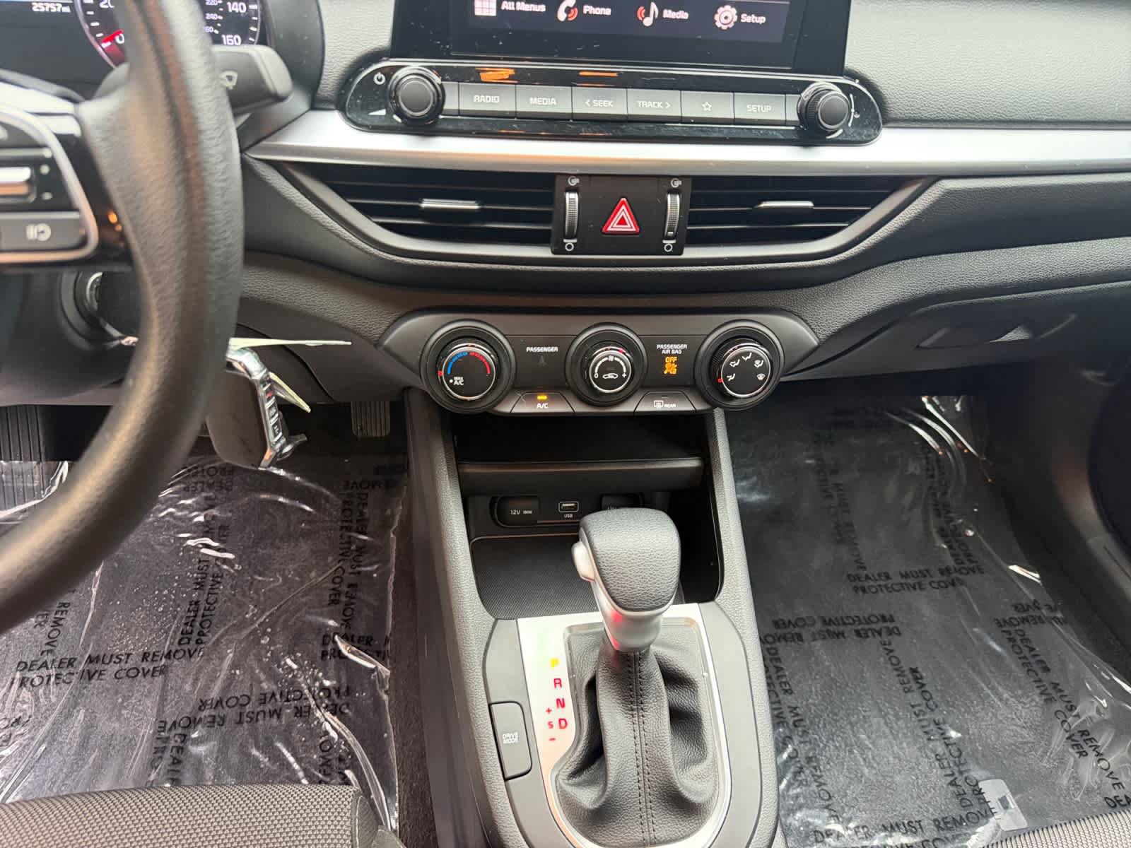 Used 2023 Kia Forte LXS FWD image 16