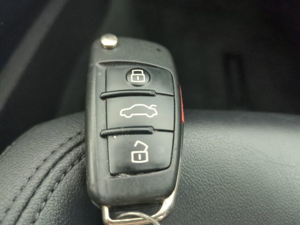 Used 2020 Audi Q3 2.0T Premium w/ Convenience Package image 37