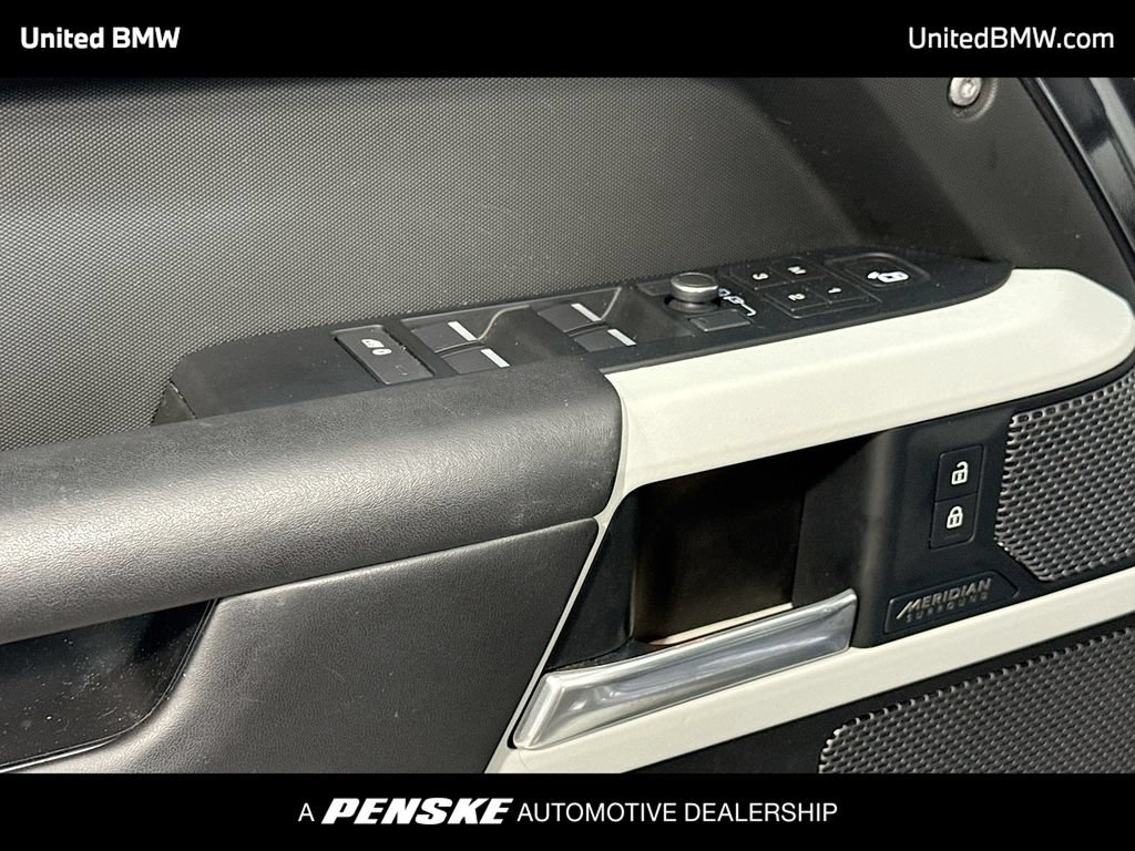 Used 2022 Land Rover Defender 110 X-Dynamic HSE AWD/4WD image 3