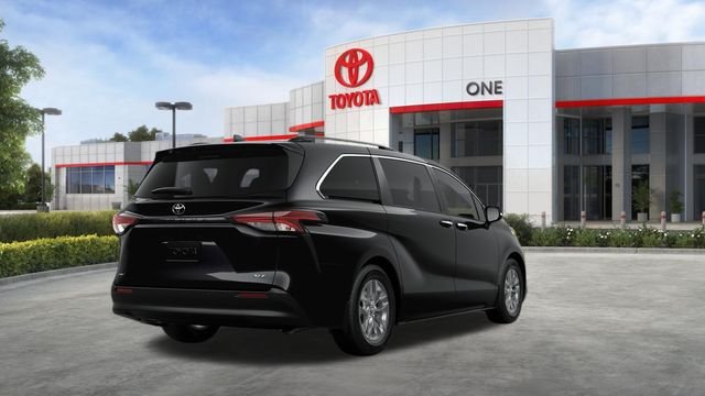 New 2026 Toyota Sienna XLE FWD image 12