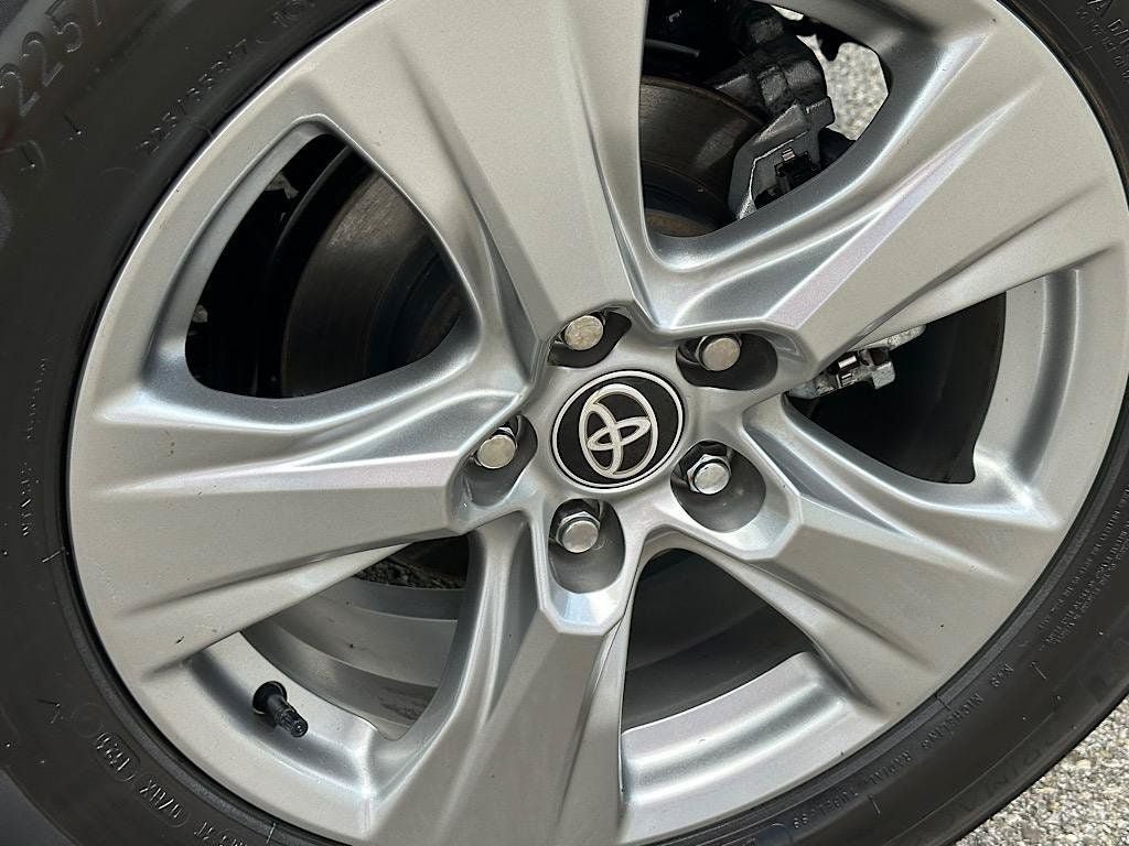 Certified 2023 Toyota RAV4 XLE w/ Convenience Package FWD image 31