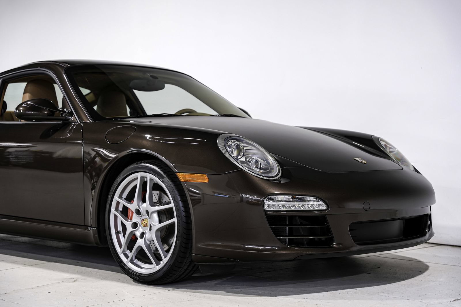 Used 2010 Porsche 911 Carrera S RWD image 39