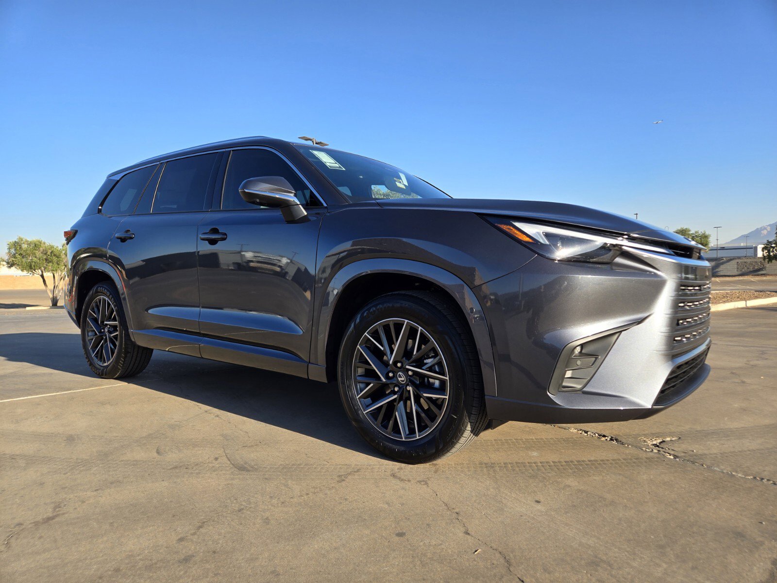 New 2026 Lexus TX 350 AWD image 2