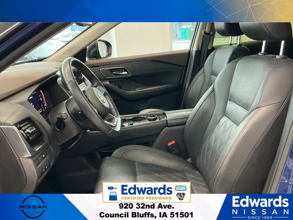 Used 2023 Nissan Rogue Platinum AWD/4WD image 26