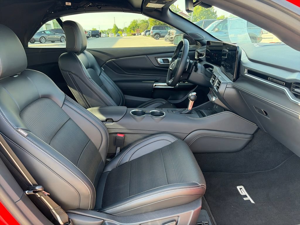 Used 2024 Ford Mustang GT Premium RWD image 13