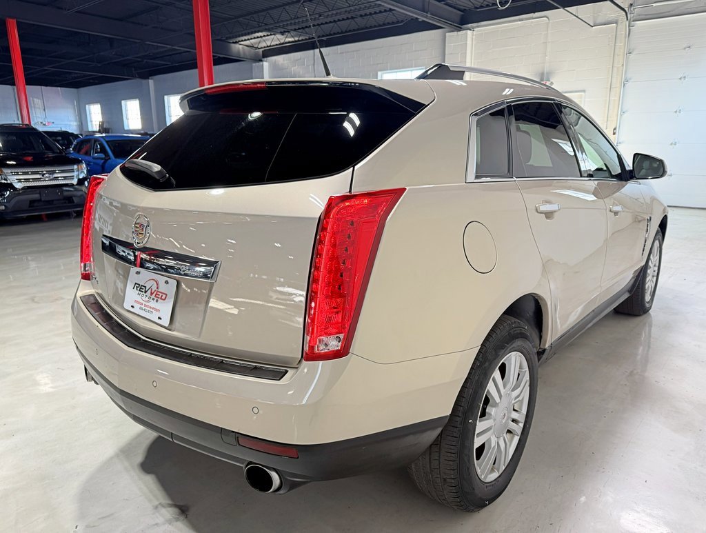 Used 2010 Cadillac SRX Luxury image 7